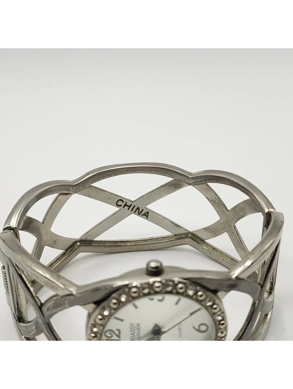 Embassy By Gruen Quartz Cuff Band Womens Watch 30mm Silver Tone New Battery